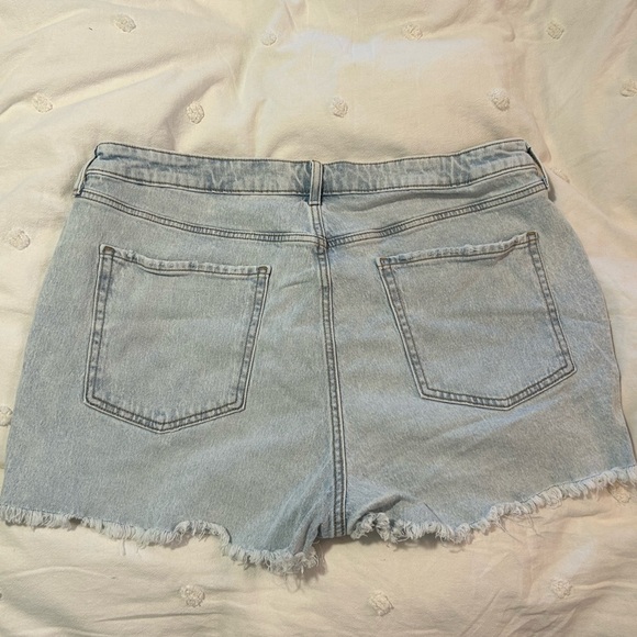 Old Navy Jean Short - Picture 2 of 3